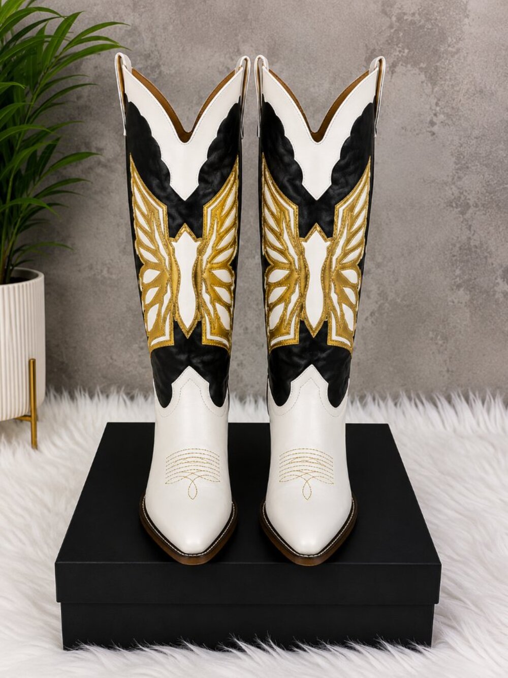 Black White & Gold Western Cowboy Boots – Embroidered Pointed Toe - NWT